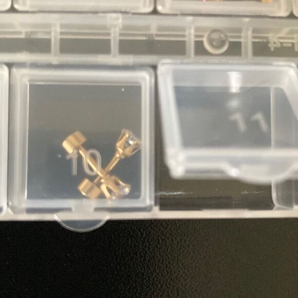 Body piercings, Cartlidge nose, lip eyebrow ear jewelry - Picture 3 of 3